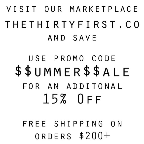 **SOLD** Patagonia Fall ‘12 R2 Fleece Jacket - Picture 2 of 8